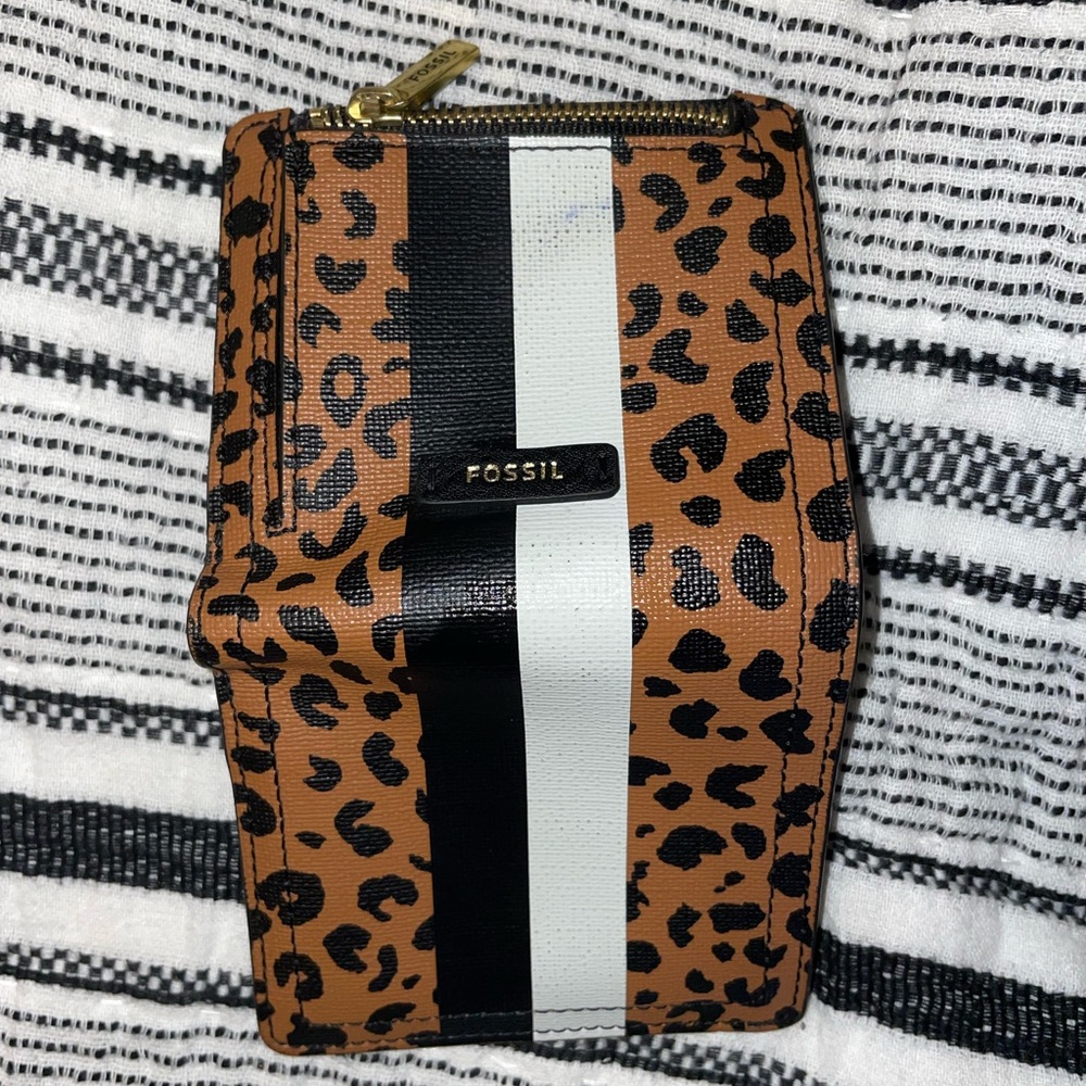 Fossil card holder